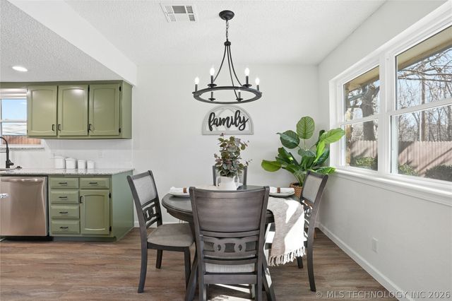 217 W Miami Street, Broken Arrow, OK 74011