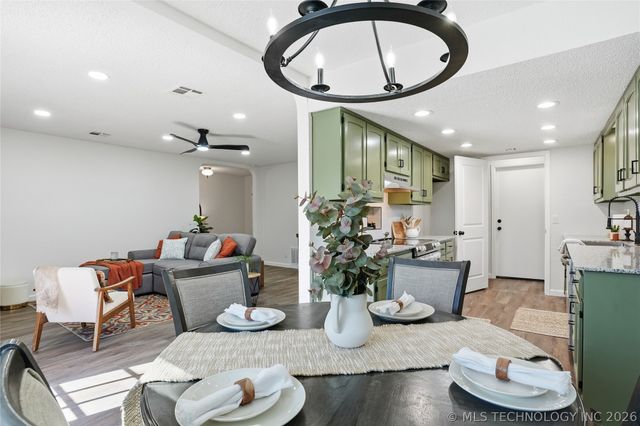 217 W Miami Street, Broken Arrow, OK 74011