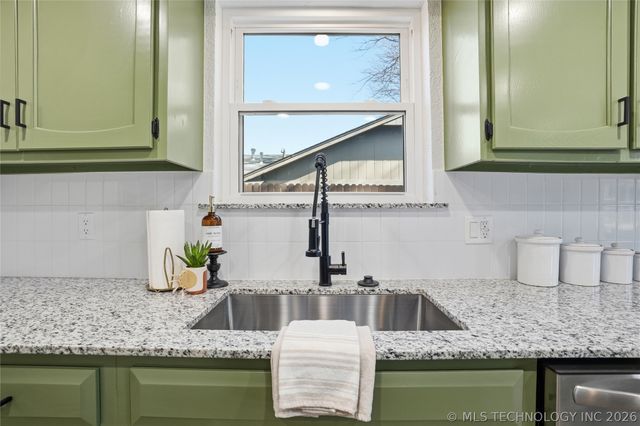 217 W Miami Street, Broken Arrow, OK 74011