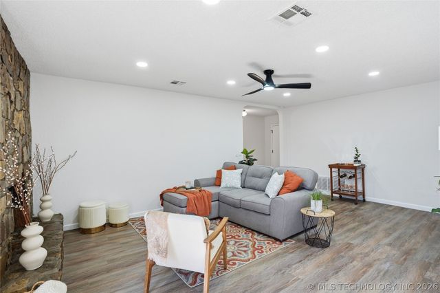 217 W Miami Street, Broken Arrow, OK 74011