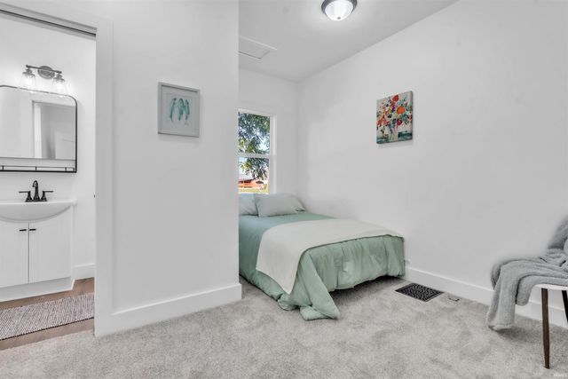 104 S Cowen Street, Garrett, IN 46738