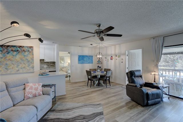 1116 Breezy Way 1H, Sebastian, FL 32958