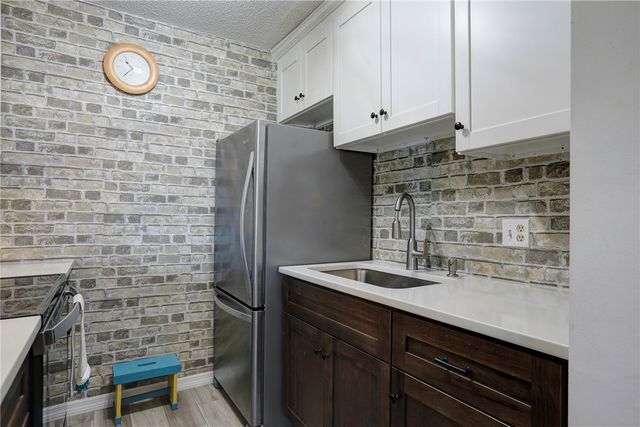 1116 Breezy Way 1H, Sebastian, FL 32958