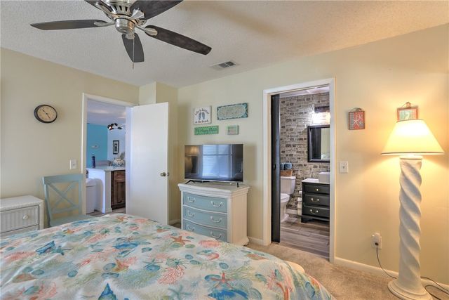 1116 Breezy Way 1H, Sebastian, FL 32958