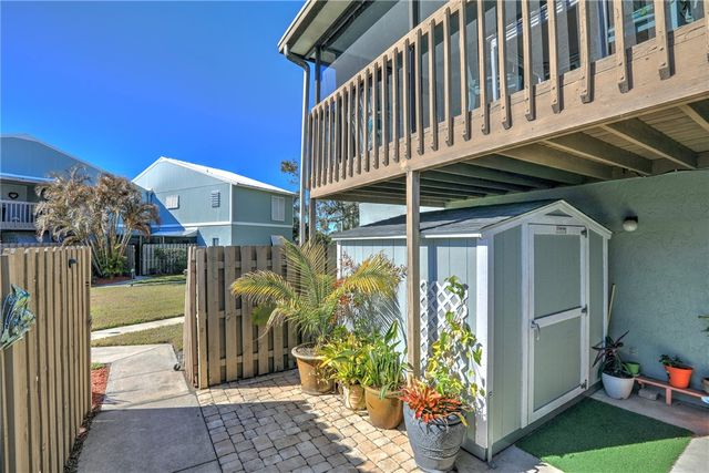 1116 Breezy Way 1H, Sebastian, FL 32958