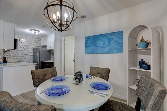 1116 Breezy Way 1H, Sebastian, FL 32958