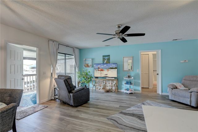 1116 Breezy Way 1H, Sebastian, FL 32958