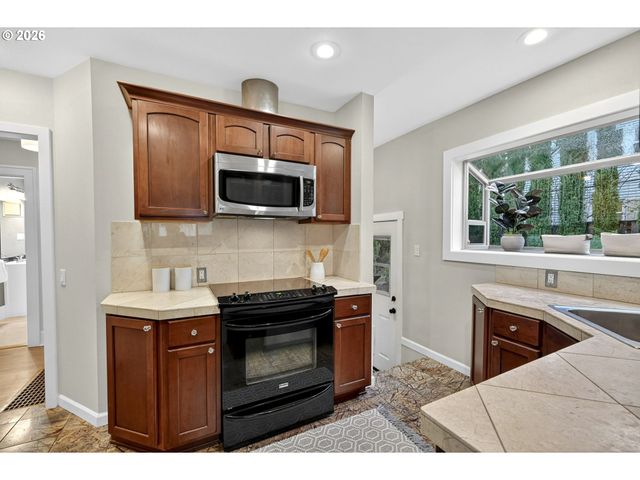 728 Se 55TH Ave, Portland, OR 97215