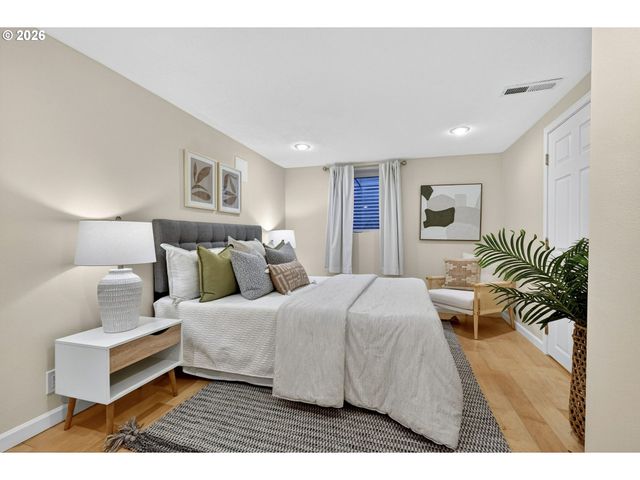 728 Se 55TH Ave, Portland, OR 97215