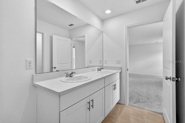371 CORNERSTONE DRIVE, Groveland, FL 34736