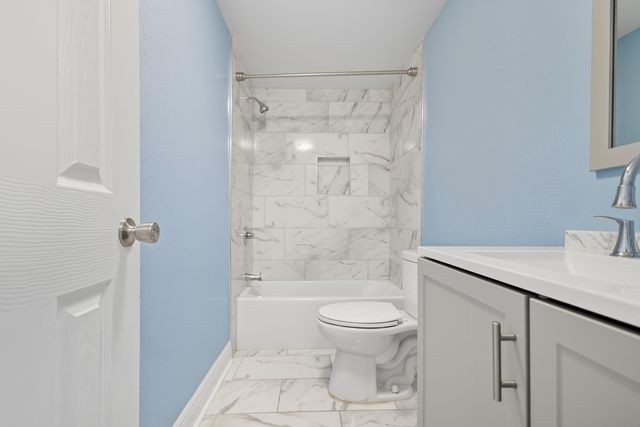 714 E Picasso Circle, Defuniak Springs, FL 32433