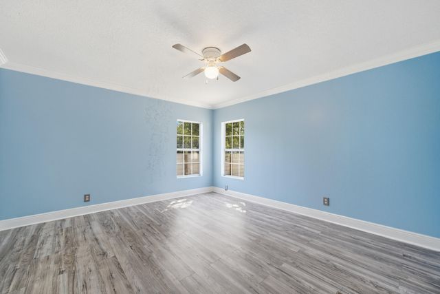 714 E Picasso Circle, Defuniak Springs, FL 32433