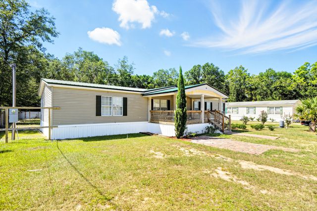 714 E Picasso Circle, Defuniak Springs, FL 32433