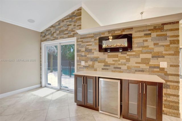 12486 SW 9th Pl, Davie, FL 33325