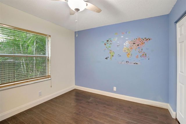 12486 SW 9th Pl, Davie, FL 33325