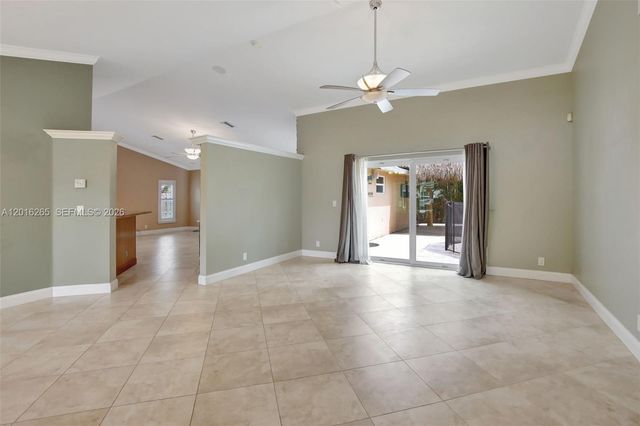12486 SW 9th Pl, Davie, FL 33325