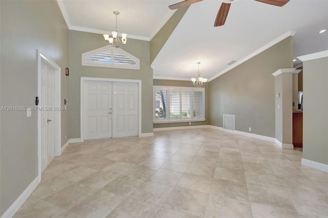 12486 SW 9th Pl, Davie, FL 33325
