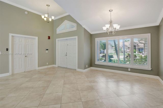 12486 SW 9th Pl, Davie, FL 33325