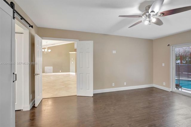 12486 SW 9th Pl, Davie, FL 33325