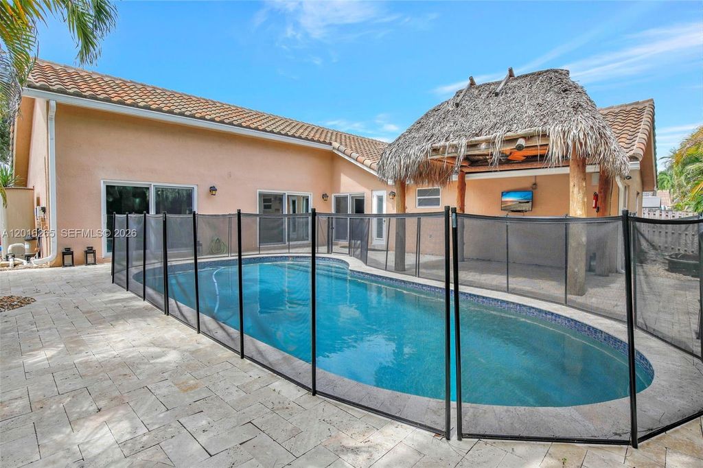 12486 SW 9th Pl, Davie, FL 33325