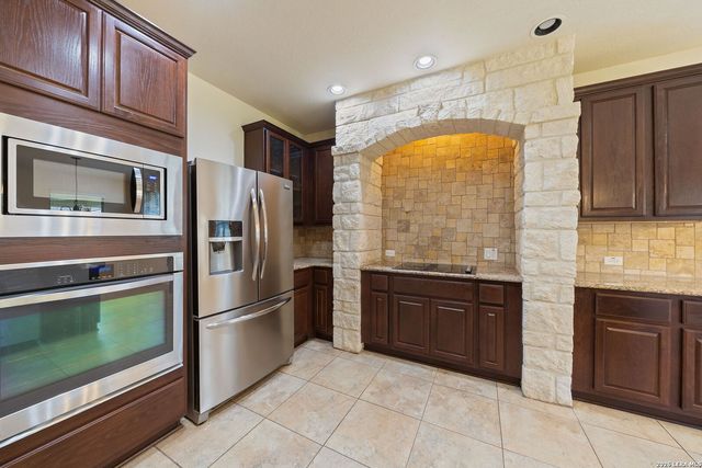 2118 Pecan, New Braunfels, TX 78130