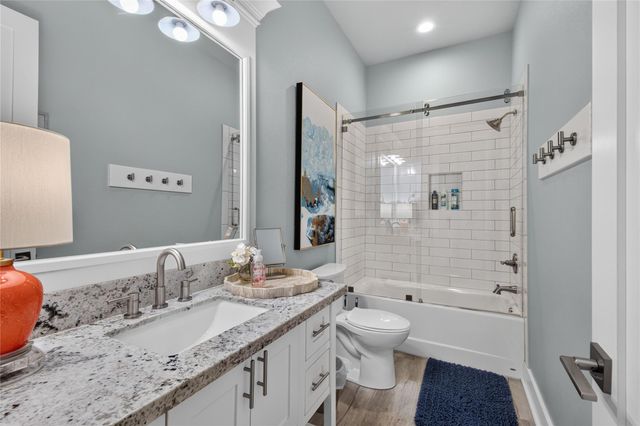 866 Kahla Drive, Crystal Beach, TX 77650