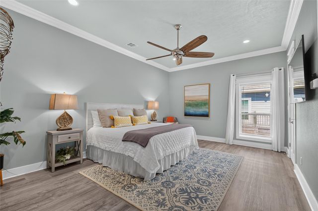 866 Kahla Drive, Crystal Beach, TX 77650