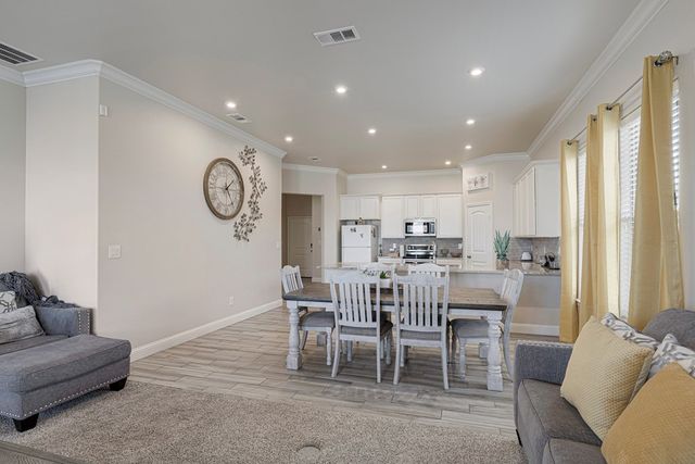 907 E 89th St, Odessa, TX 79765