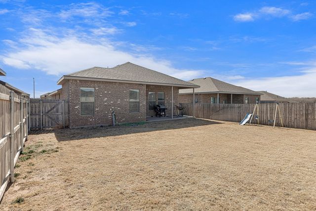 907 E 89th St, Odessa, TX 79765