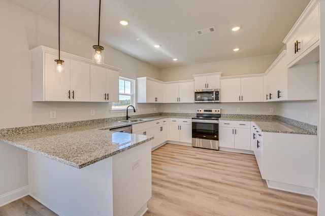 1703 N Pine Ridge Drive, Hephzibah, GA 30815