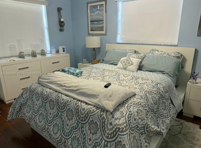 1115 Lake Geneva Dr, Lake Worth, FL 33461
