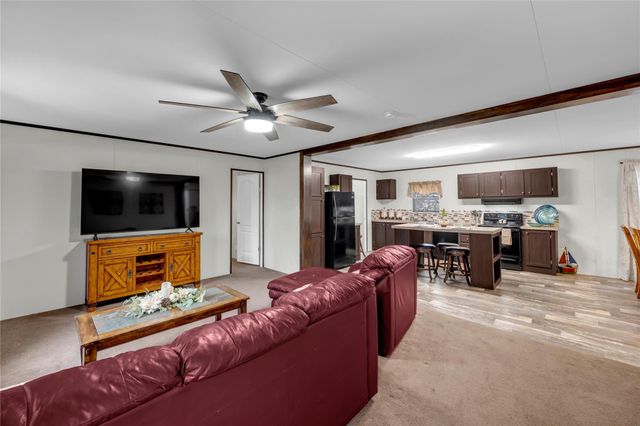 428 Ridgemont, Kingsland, TX 78639