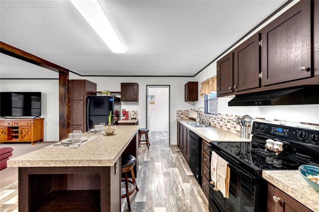 428 Ridgemont, Kingsland, TX 78639