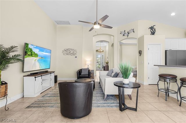 3811 Lakeview Isle CT, Fort Myers, FL 33905