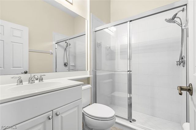 3811 Lakeview Isle CT, Fort Myers, FL 33905