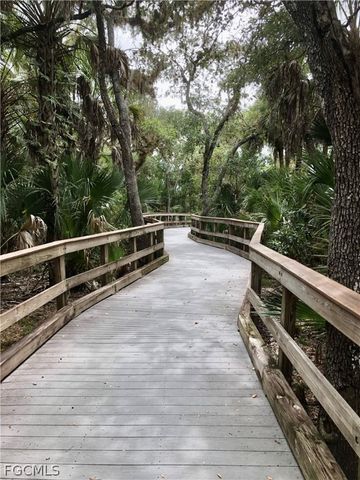 3811 Lakeview Isle CT, Fort Myers, FL 33905