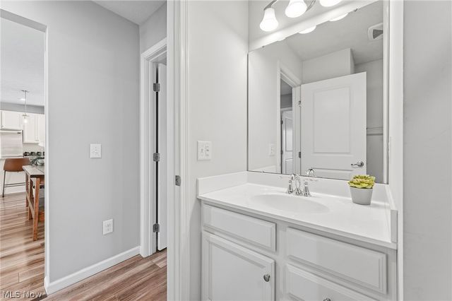 6228 Hooper Drive, Medina, OH 44256
