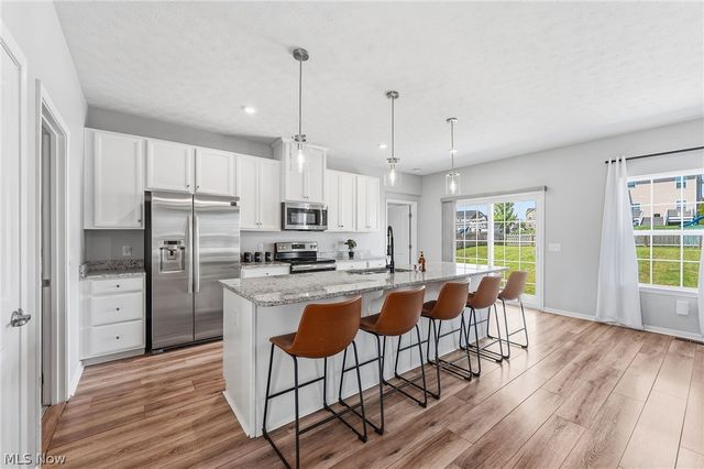 6228 Hooper Drive, Medina, OH 44256