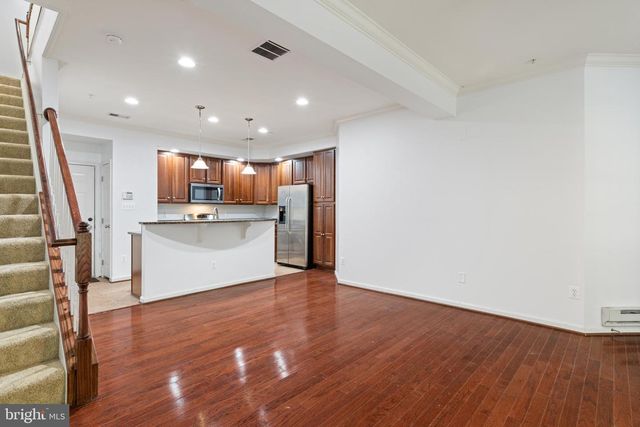 2619 EASTBOURNE DR, Woodbridge, VA 22191