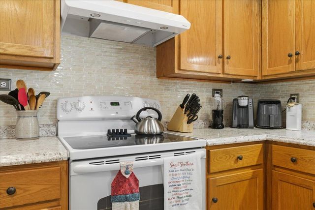 2121 Sunburst RD, Evington, VA 24550