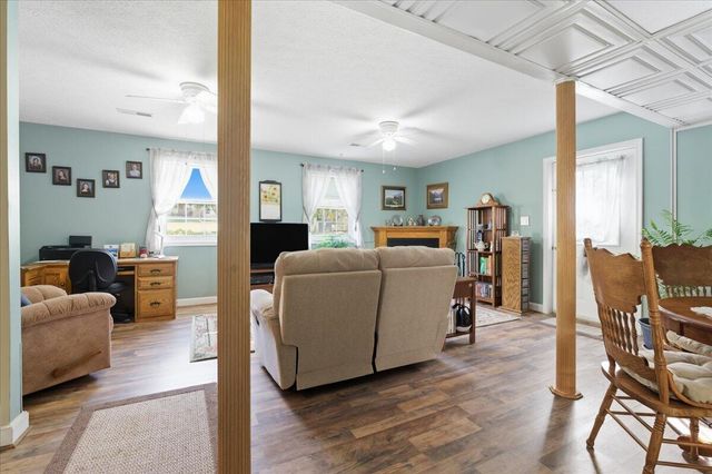 2121 Sunburst RD, Evington, VA 24550