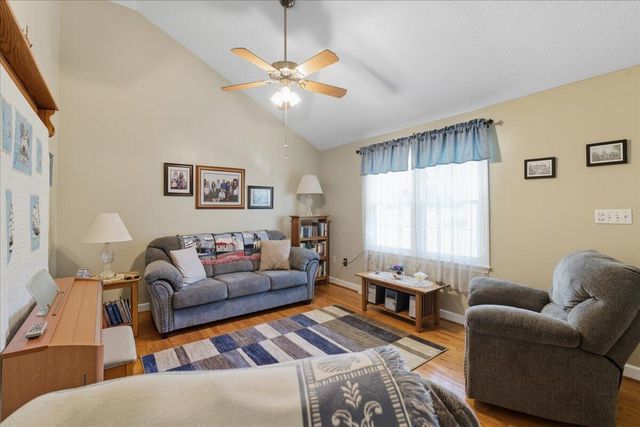 2121 Sunburst RD, Evington, VA 24550