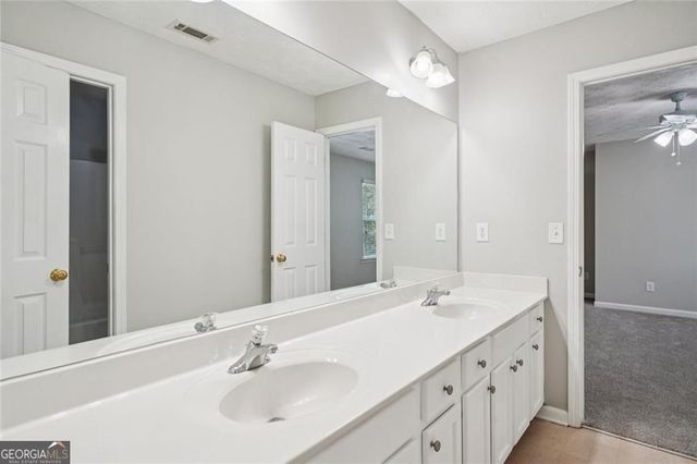 5472 Skylar Creek Lane NE, Buford, GA 30518