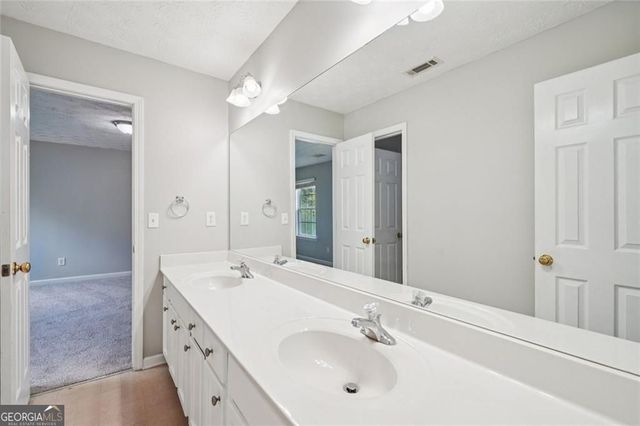 5472 Skylar Creek Lane NE, Buford, GA 30518