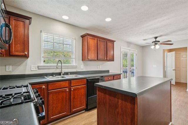 5472 Skylar Creek Lane NE, Buford, GA 30518