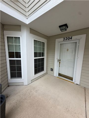 2204 SCOTT Lane 2204, Aurora, IL 60502
