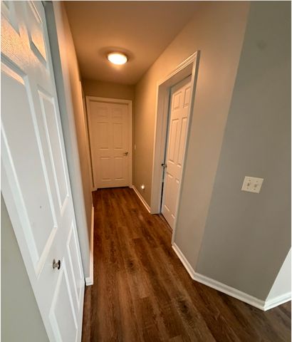 2204 SCOTT Lane 2204, Aurora, IL 60502