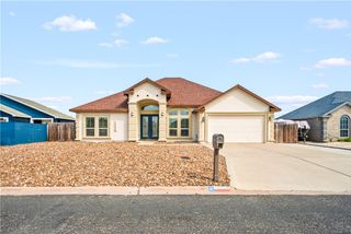 15638 Dyna St, Corpus Christi, TX 78418