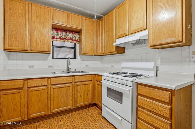 2630 Wheeling Avenue, El Paso, TX 79930