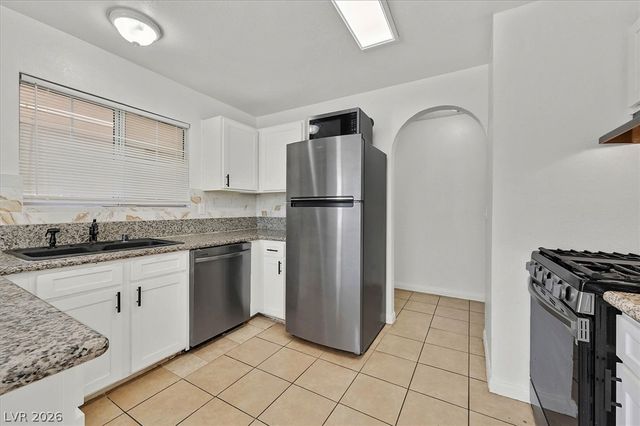 2200 South Fort Apache Road 2142, Las Vegas, NV 89117